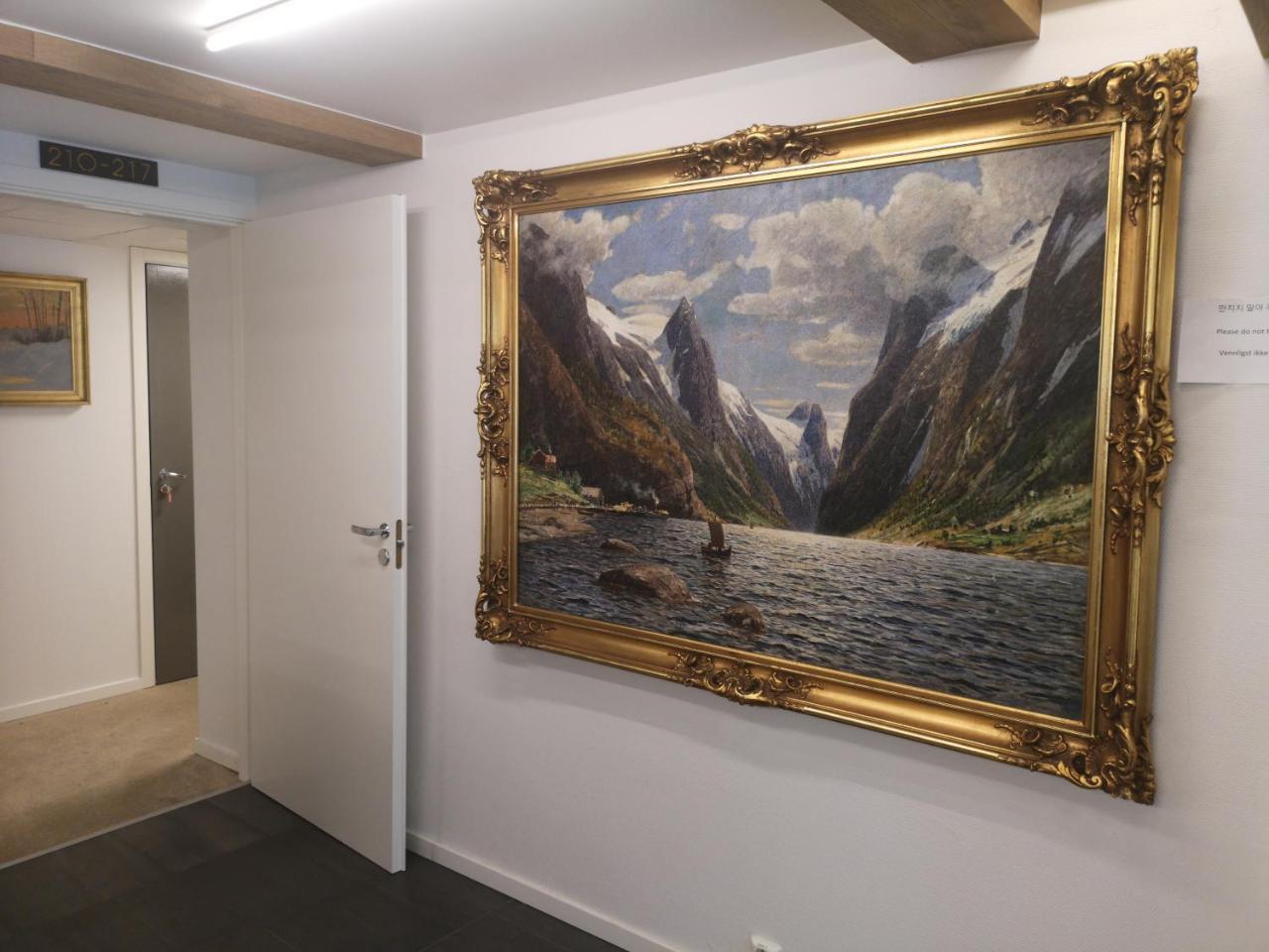 Pyntaberget Hotell Sor-Fron ภายนอก รูปภาพ